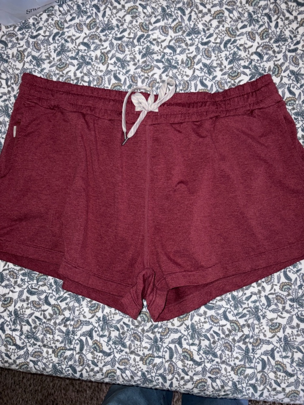 Vuori shorts women’s XL